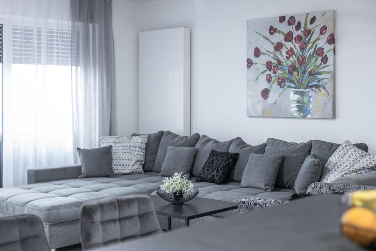 קונסטנץ Exklusive Neubau-Ferienwohnung Mit Fernsicht מראה חיצוני תמונה
